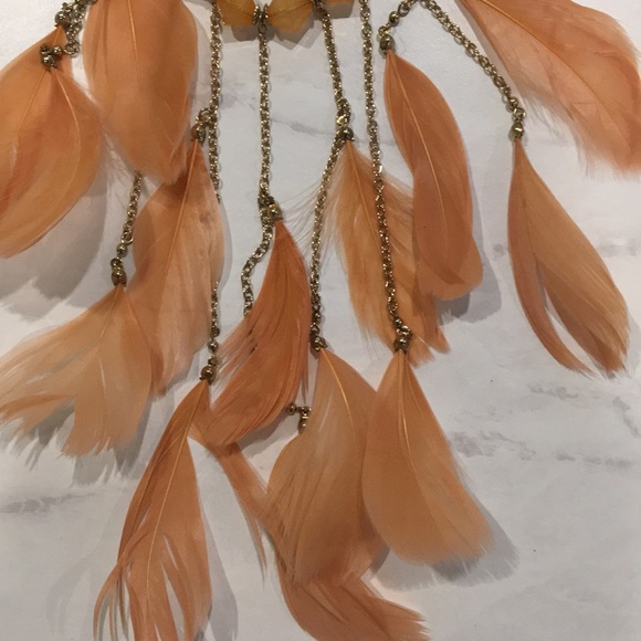 Coral feather necklace - Picture 3 of 3